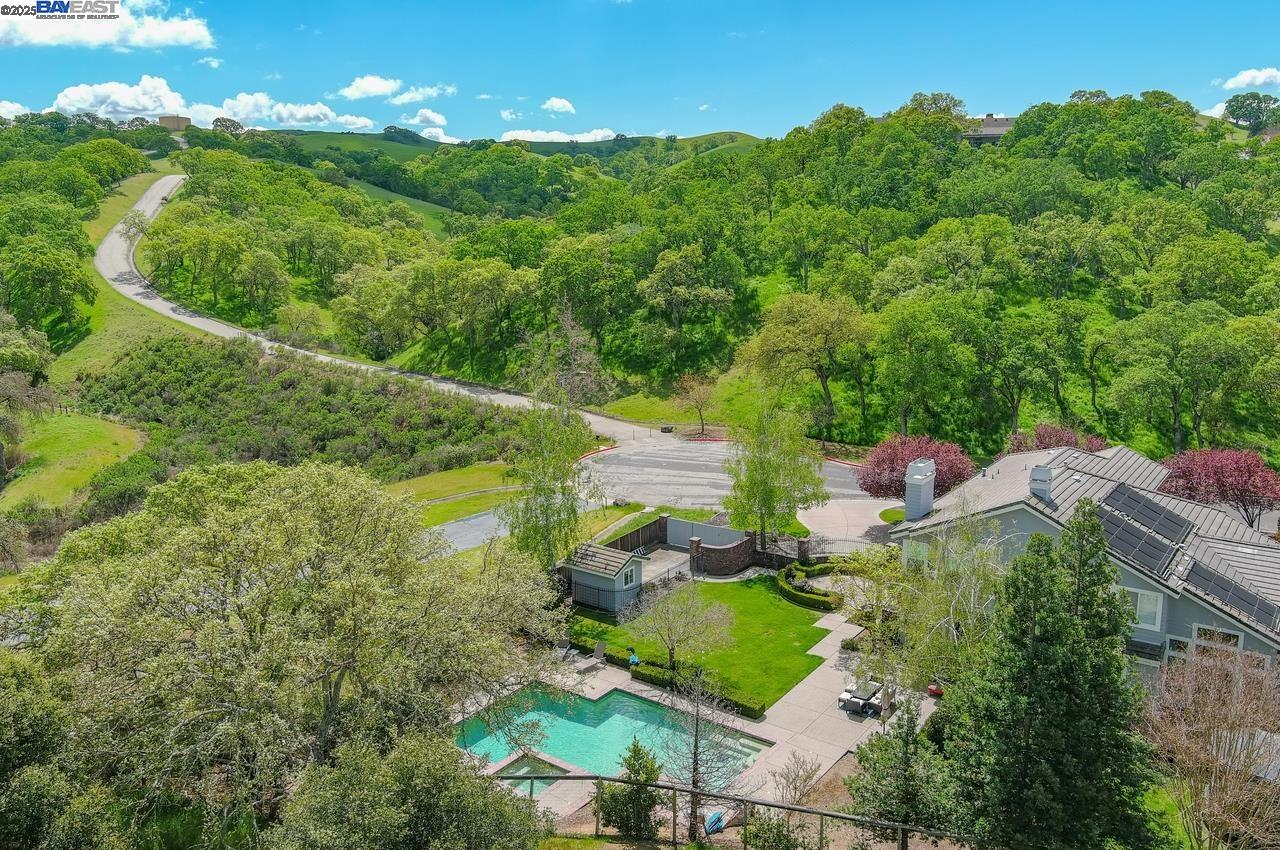 1398 Benedict Ct