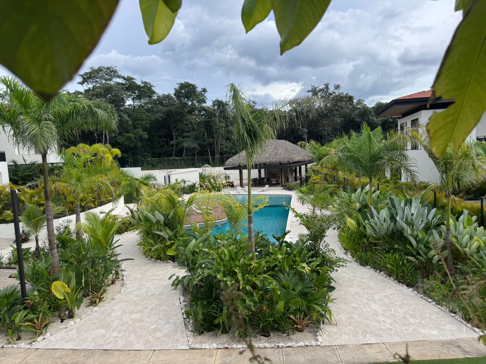 Turnkey Tropical-Modern 4BR Villa with Private Pool in Prestigious Hacienda Pinilla