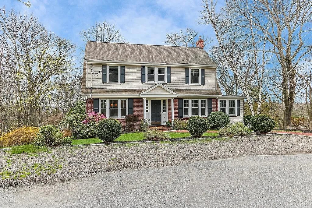46 Greylock Rd