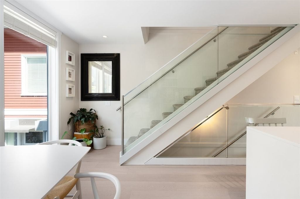 531 E 16th Ave, #9