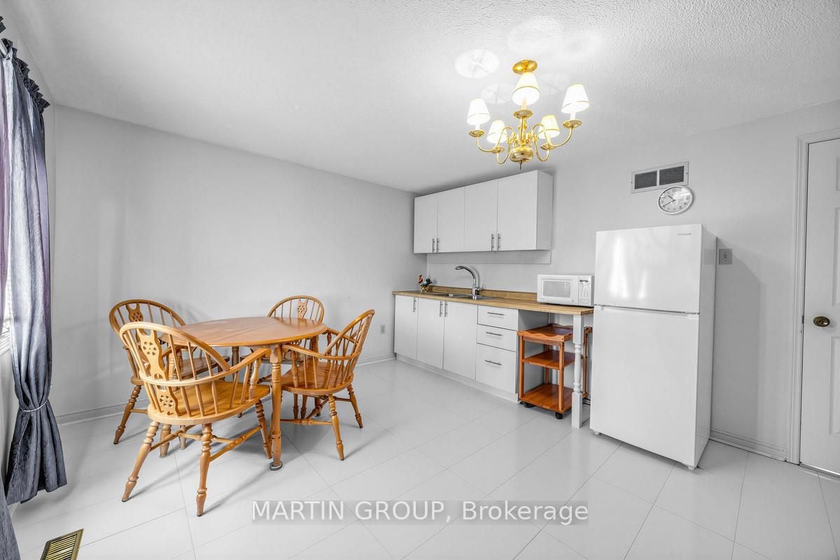 1529 Beechlawn Dr