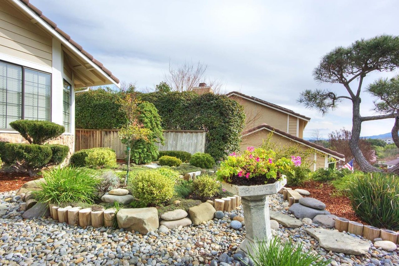 11332 Rolling Hills Dr