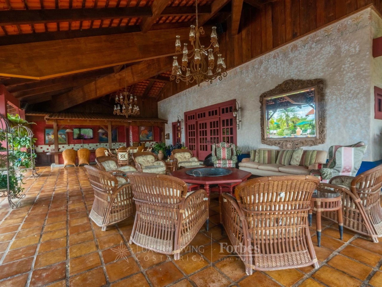 19136 - Architectural Hacienda Style Mansion