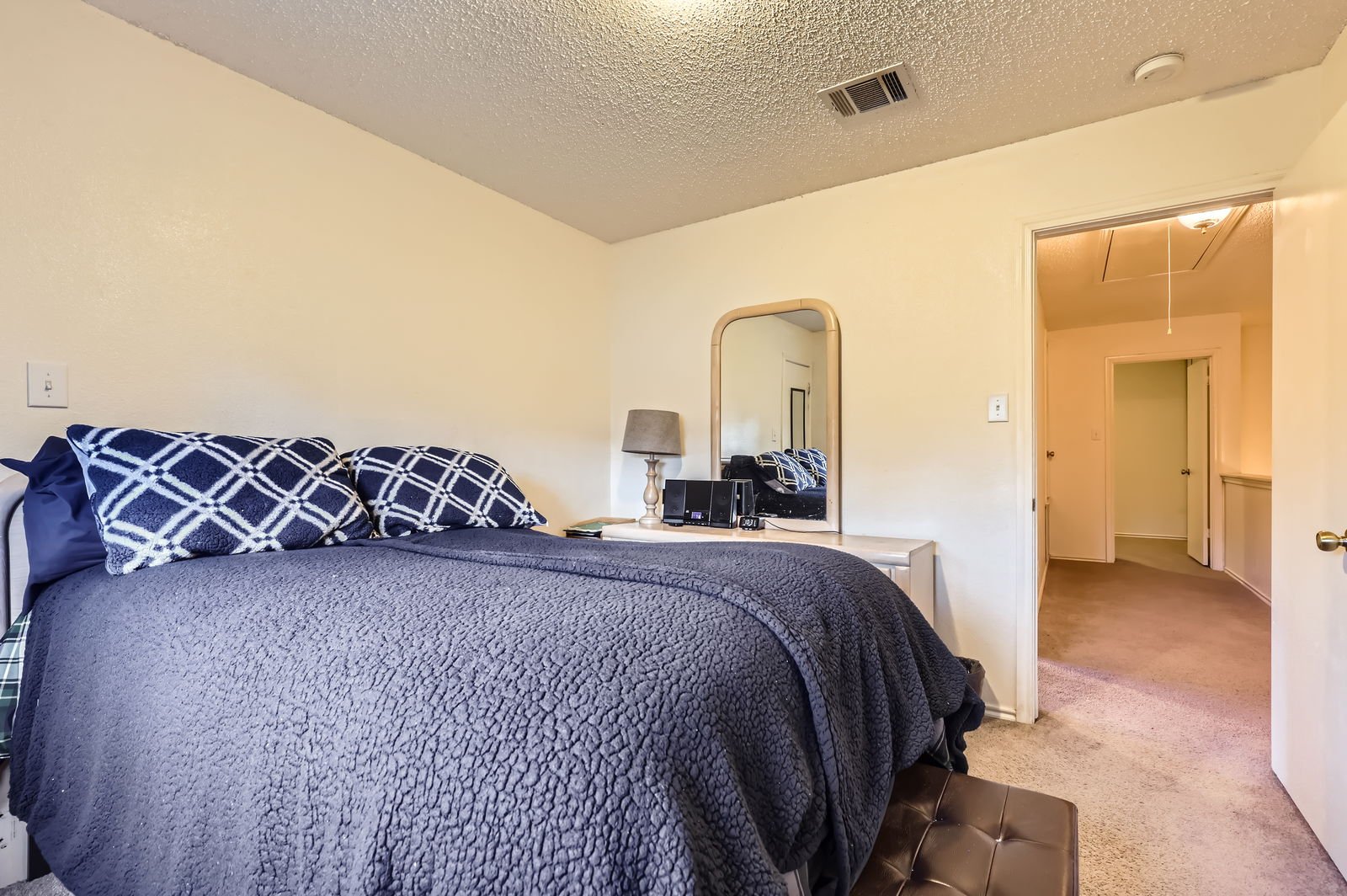 15300 lola Cove