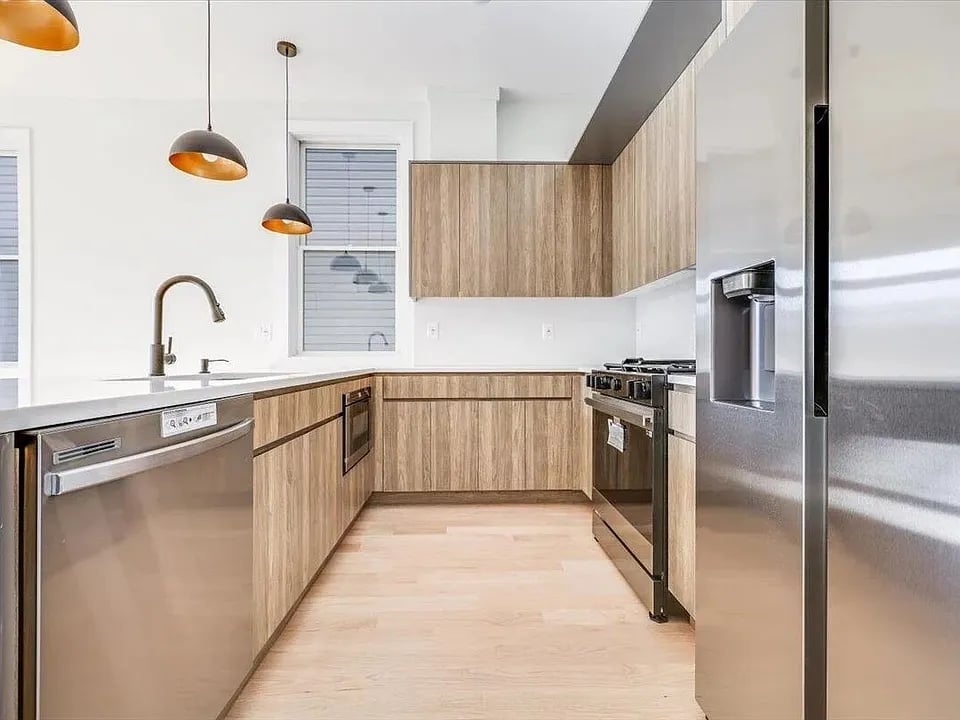 92 Zabriskie Street, Unit: 1