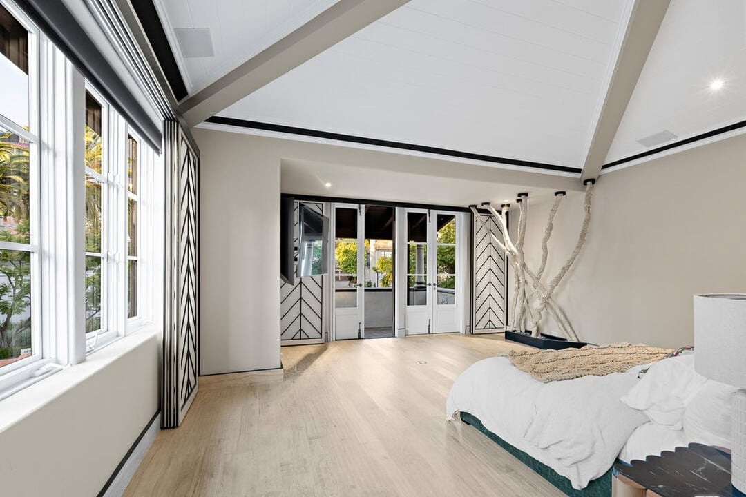 Century Woods Dr, 90067