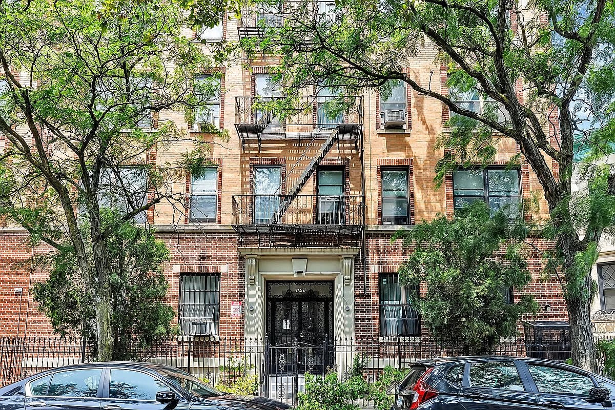 149 Sterling St