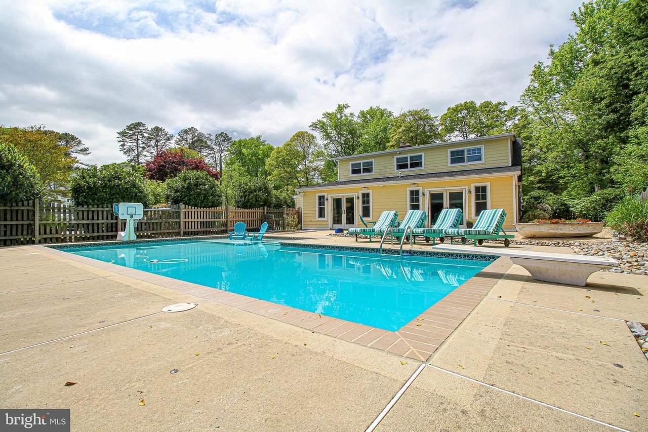 213 Avondale Cir