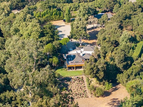 2937 Padaro Ln