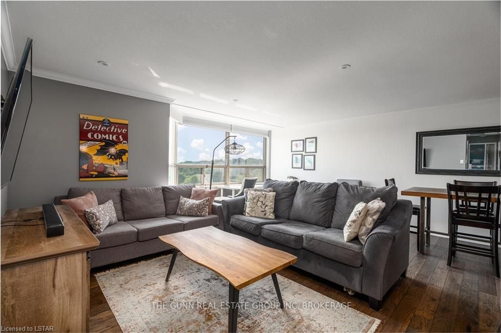 45 Pond Mills Rd 806
