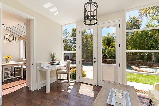 6652 Carriage Circle, Huntington Beach 