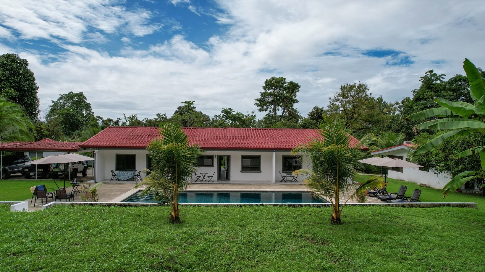 Versatile Multi-Unit Property with Income and Expansion Potential