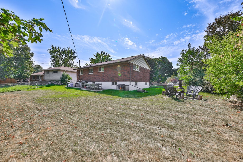 419 Erindale Drive, Burlington 