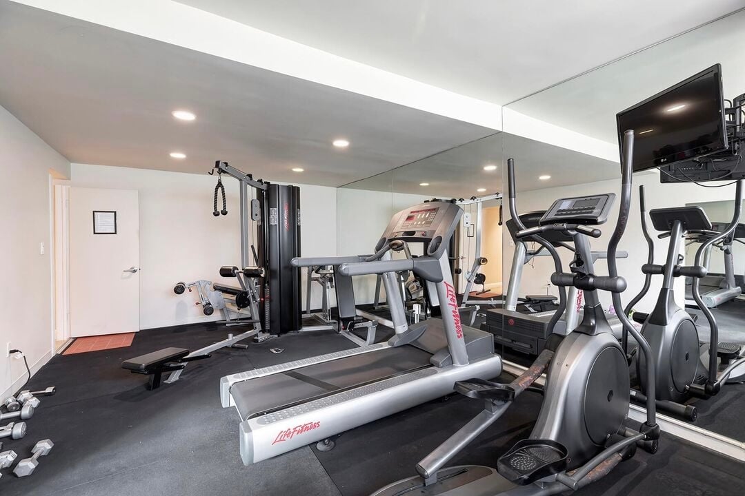 11970 Montana Ave Unit: 207, Brentwood 