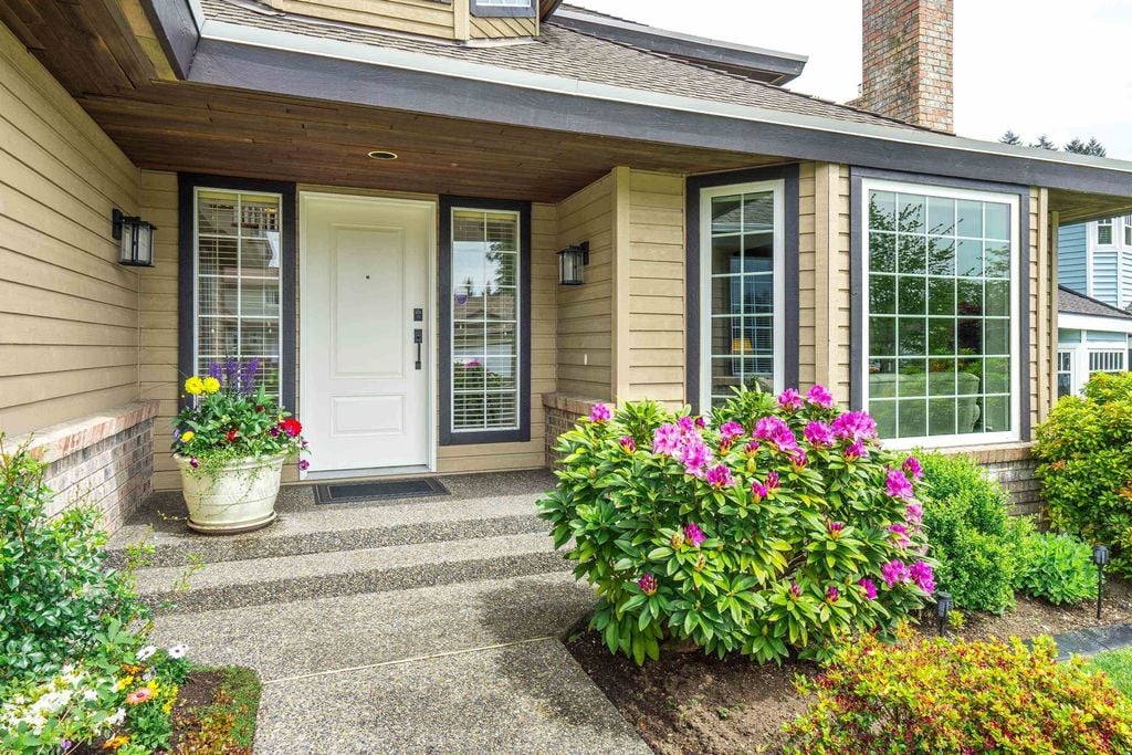 24 Ravine Dr