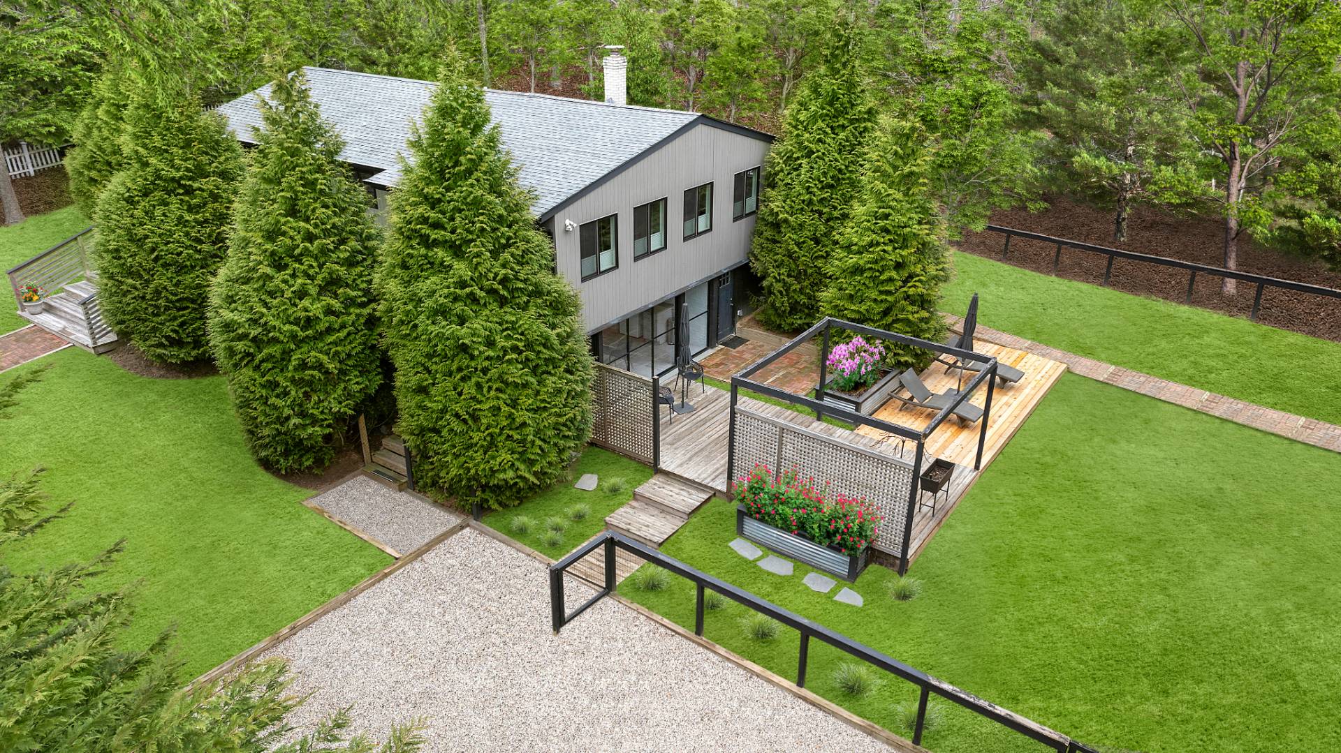 17 Mulford Ave