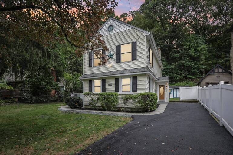 Open House Sunday at 17 Tourne Road, Boonton Township