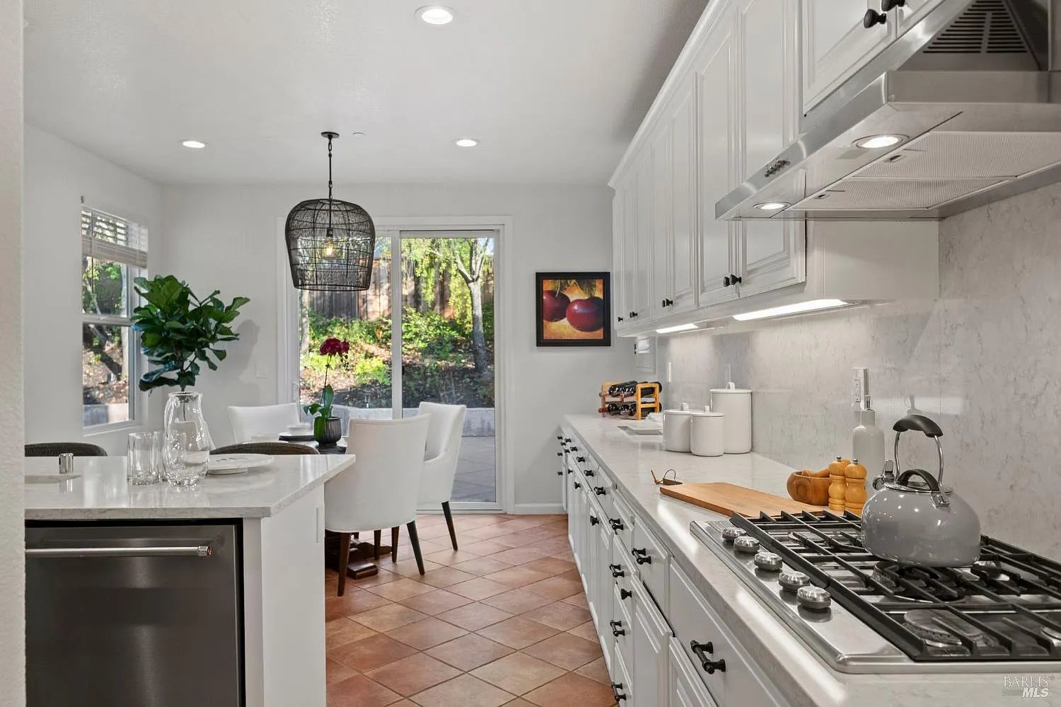46 Waterbury Ln