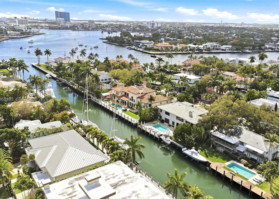 628 Coral Way