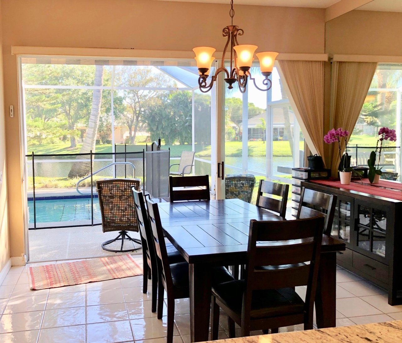 2015 Bedford Dr
