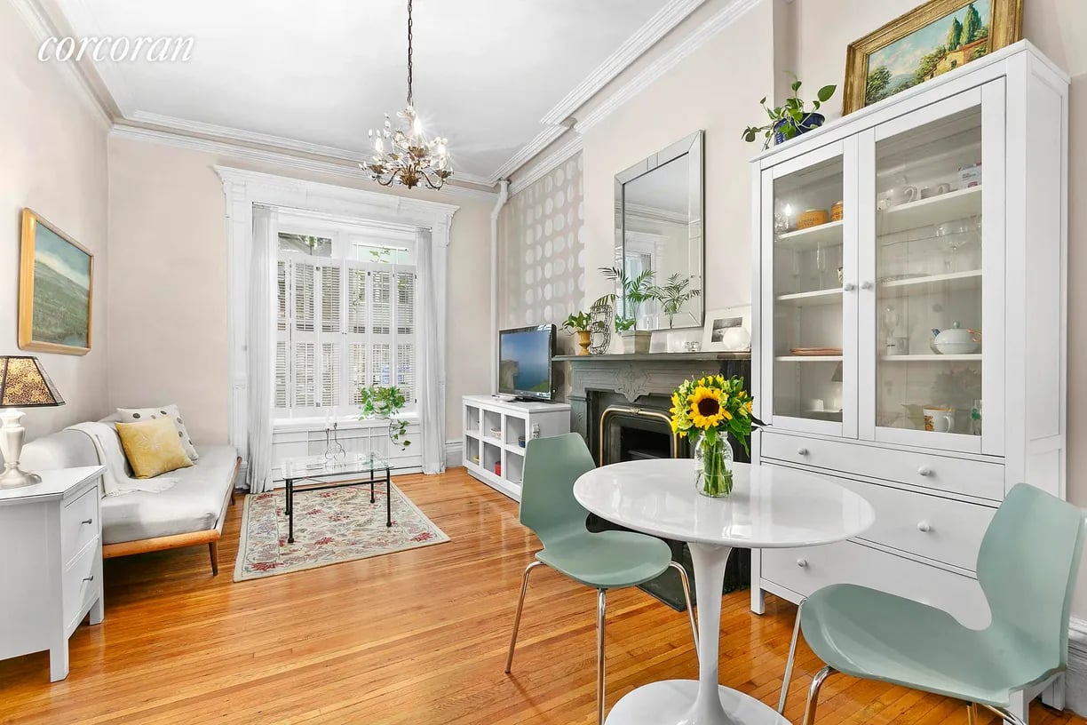 111 W11th St Apt 1FW