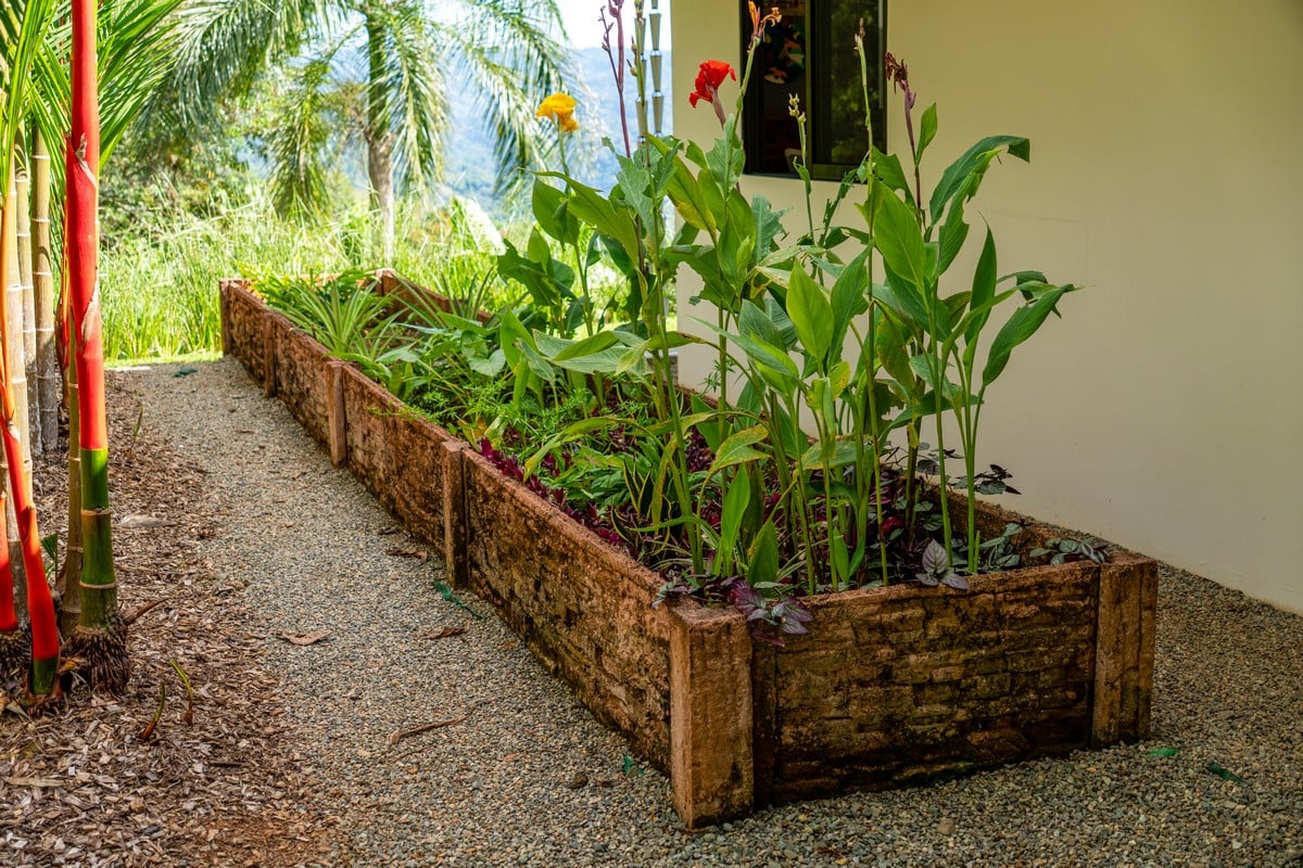  3 Bedroom Stunning Luxury Home Featuring Sweeping Valley & Ocean Views, 5.67 ACRES 