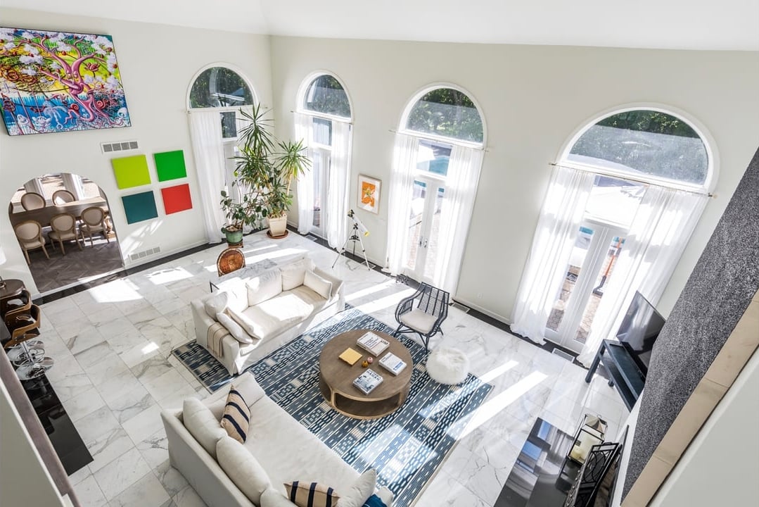Ideally Situated House (Summer Rental)