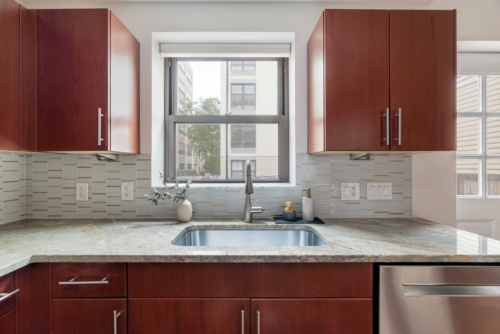 28 2nd St #28