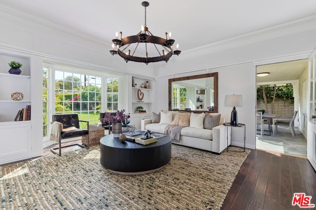 503 N Alta Dr