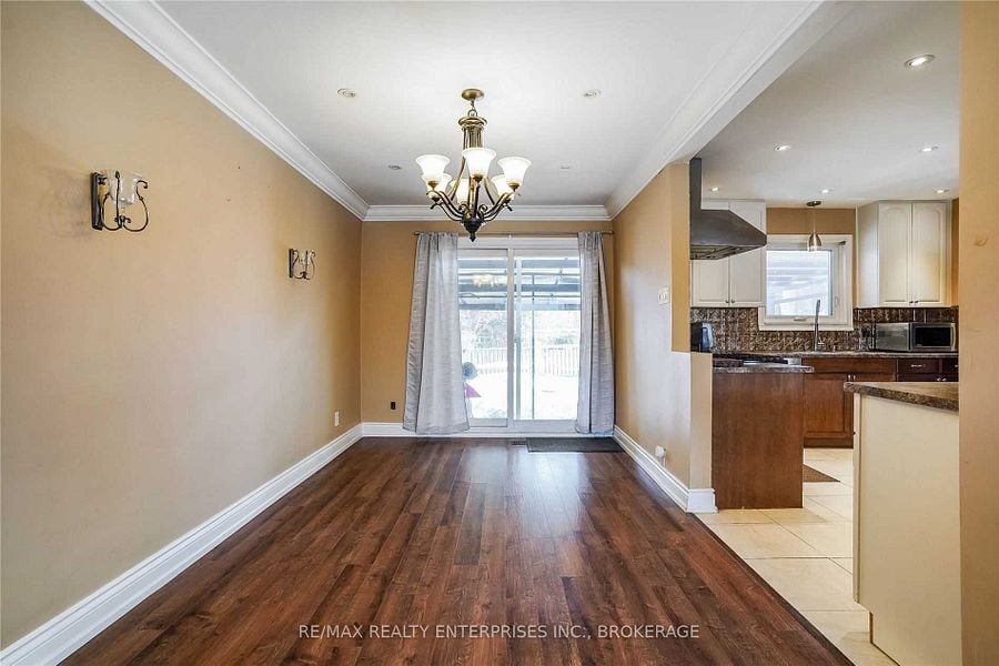 1810 South Sheridan Way Unit: Upper