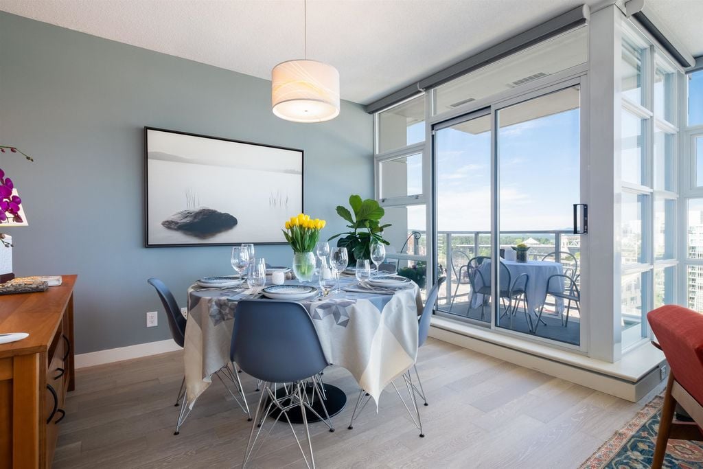 638 Beach Cres, #1805