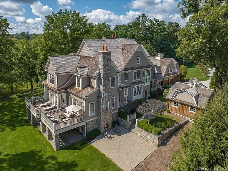 60 Clapboard Hill Road