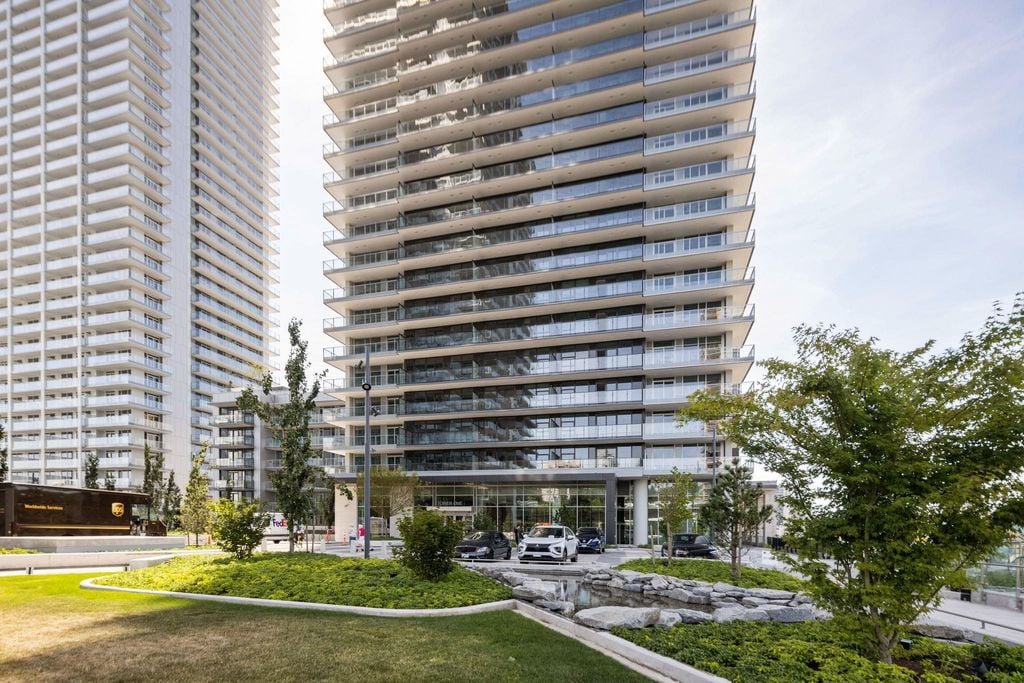 3809 Evergreen Pl, #2702