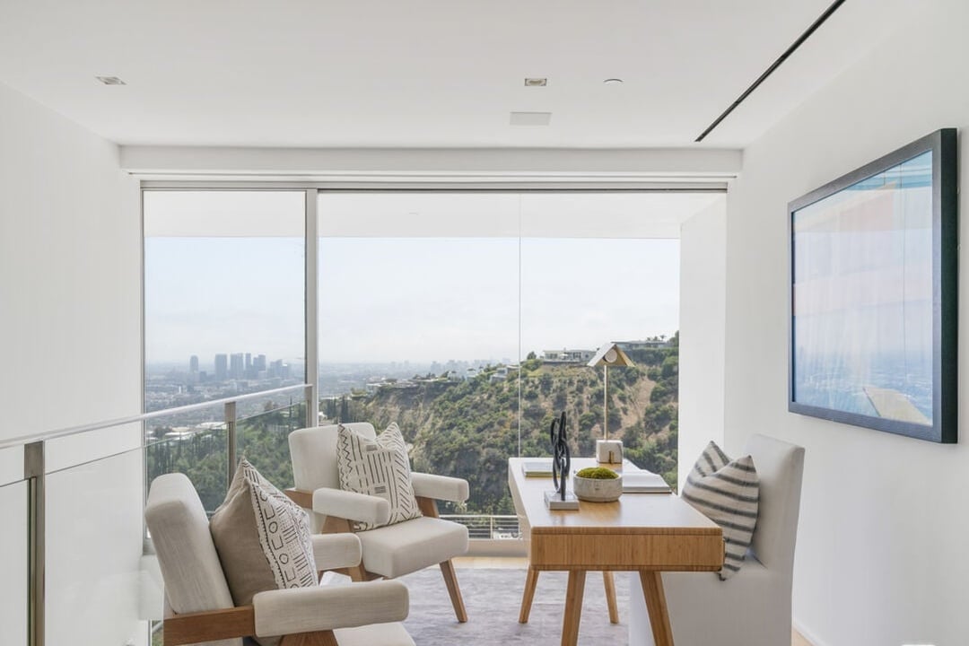 Nova Estate, Sunset Plaza Dr, 90069