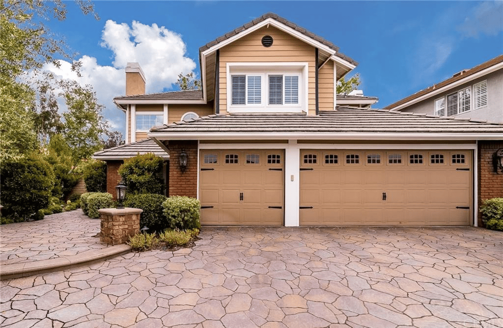 21832 Caminito Dr