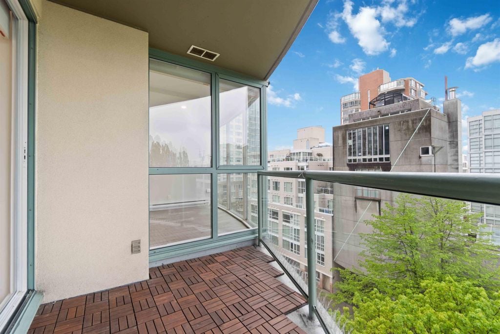 907 Beach Ave, #602