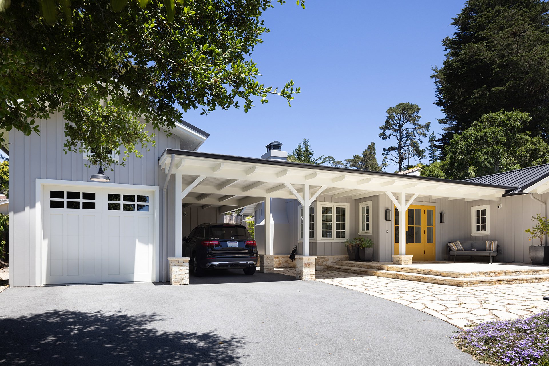 Coastal Farmhouse Charm