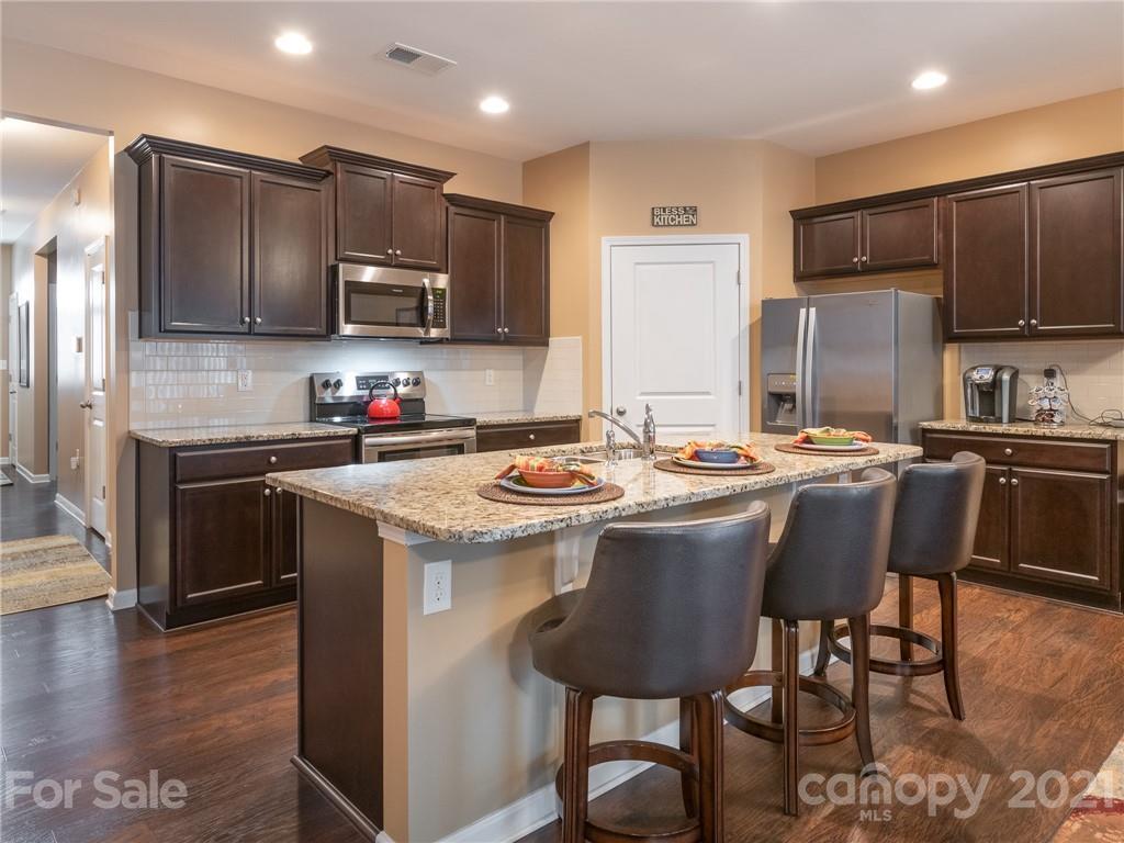 1223 Kent Downs Ave #62