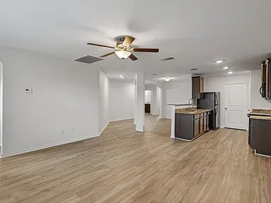 213 Independence Ave