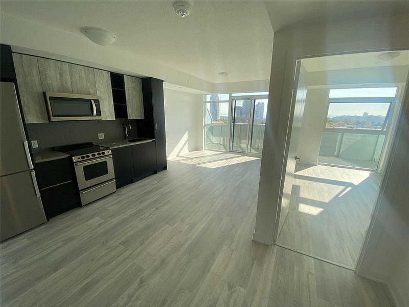 251 Manitoba Street 906, Toronto W06 Unit: 906