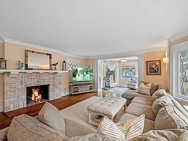 54 Pilgrim Rd