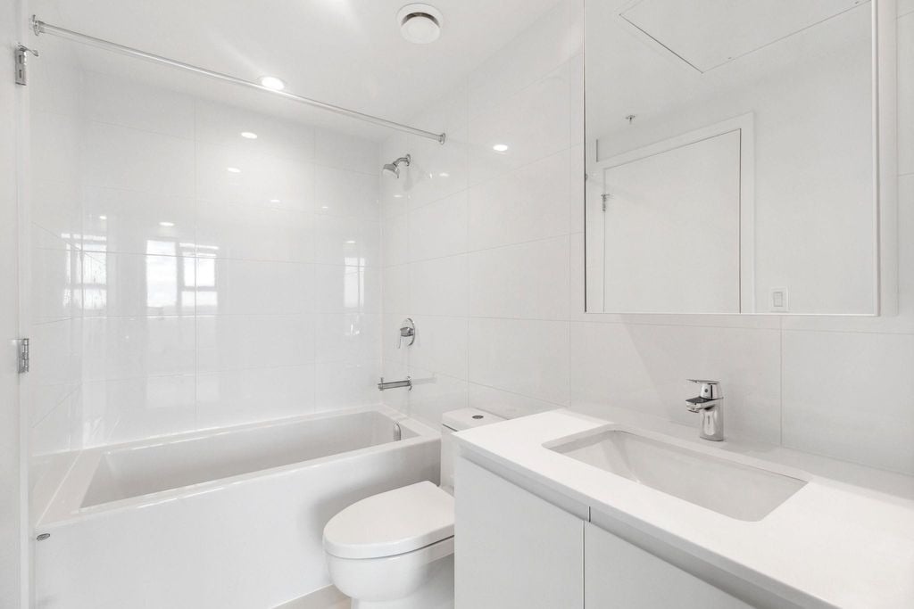 3833 Evergreen Pl, #3409