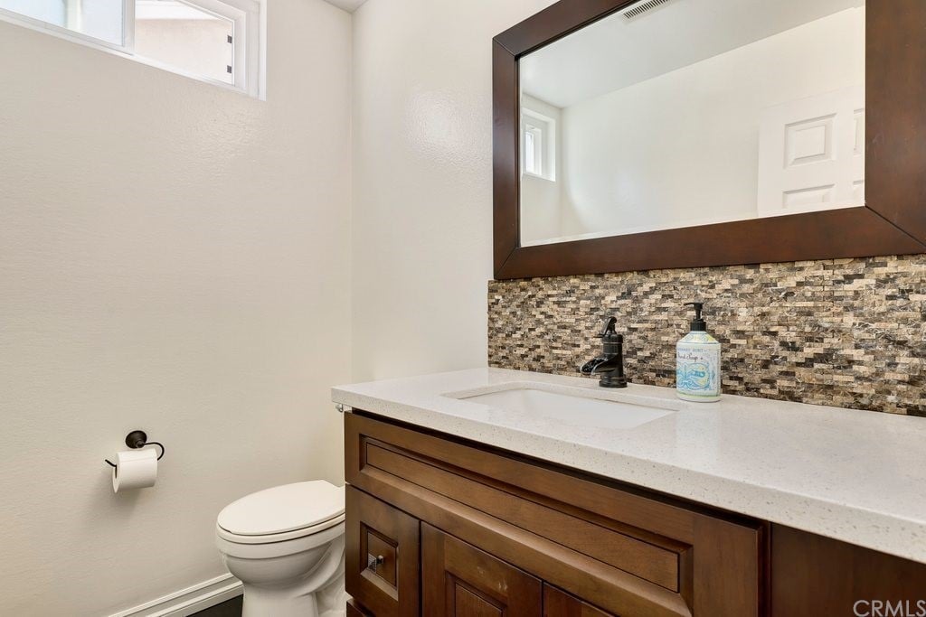 22242 Pewter Ln