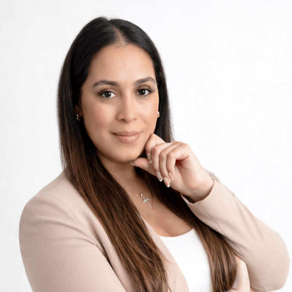 Crystal Montalvo Short Hills, NJ Real Estate Agent Headshot