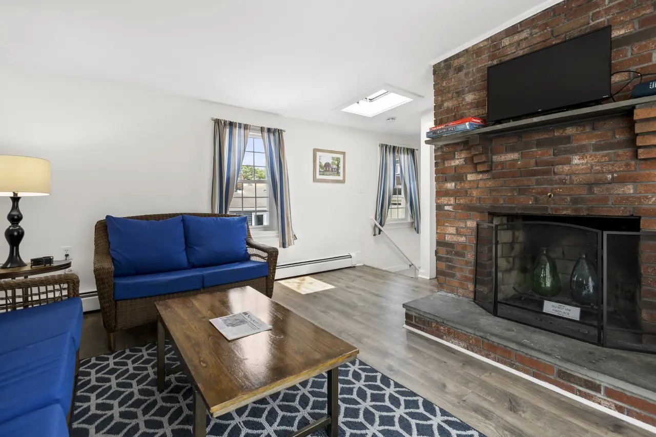 Magnolia Portside – Spacious 3BR on Thames St