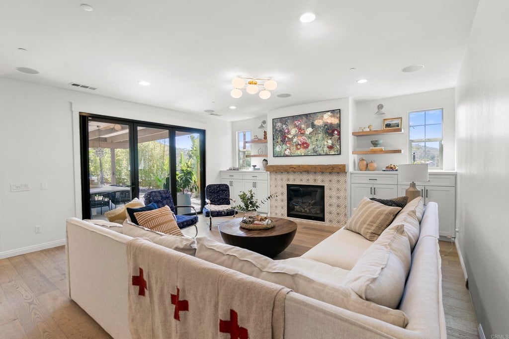 7001 Sitio Frontera
