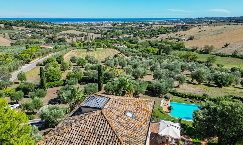 Villa With Stunning Seaview in Civitanova Marche, Le Marche