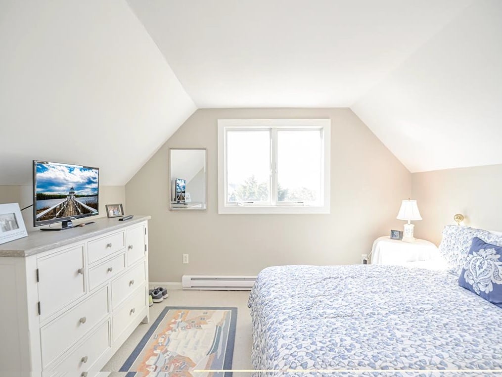 14 Plains Head Ln