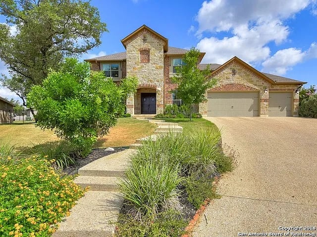 24007 Mary Point