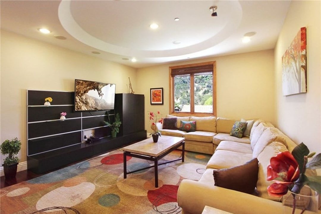 Crescent Ridge